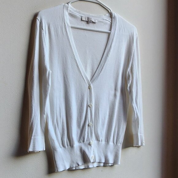 LOFT White Deep V-Neck Lightweight Sweater Size Small - Picture 8 of 14